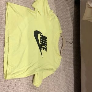 nike cropped top